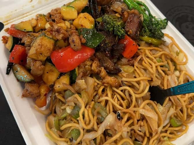 Panda Express 的套餐 Panda Express 的套餐